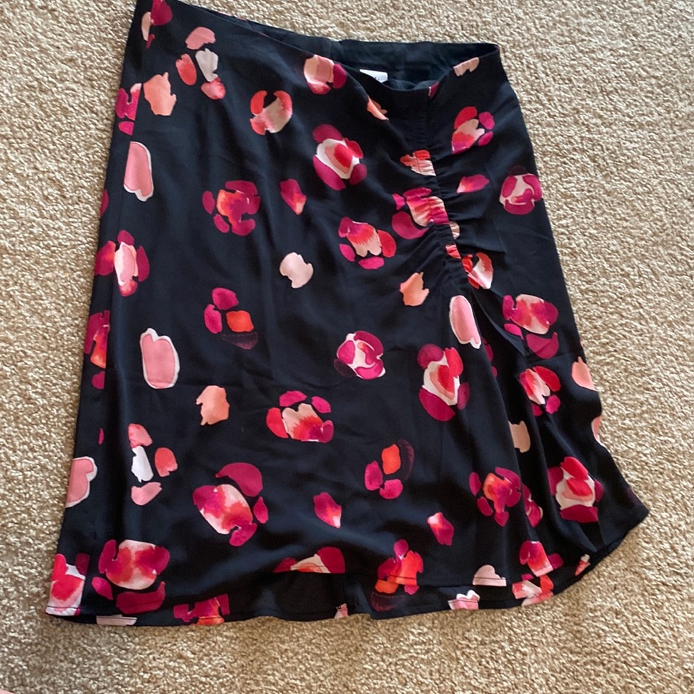 Flowy floral business skirt